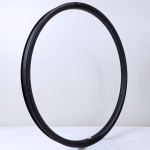 Rim 700 Thunderbolt 32H DK TR BLK